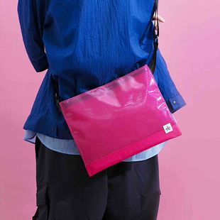 theMADHATcher「MONOGRAM」透明彩色PVC斜挎包休闲露营单肩包夏