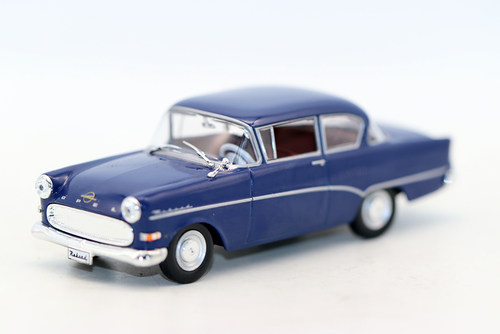 合金车 1/43 Opel Rekord PI 欧宝汽车 老爷车模型 经典收藏摆件