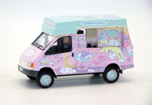 Tiny微影1/64 ICE CREAM VAN香港雪糕车双子星卡通涂装冰淇淋车