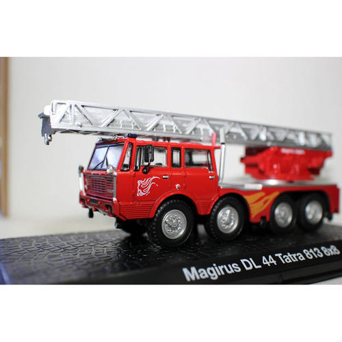 合金1/72消防车Magirus DL 44 Tatra 813 8×8云梯车模型经典摆件