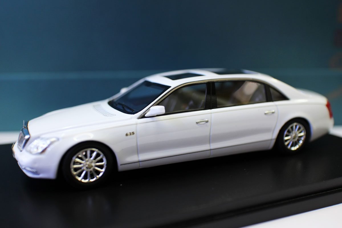 外贸1 43合金车模maybach 迈巴赫62s加长版轿车模型精品收藏摆件