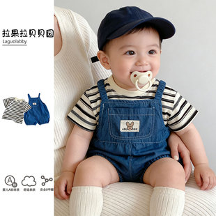 拉果拉2026新款婴儿牛仔背带裤套装韩版男女宝宝条纹短袖T恤2件套