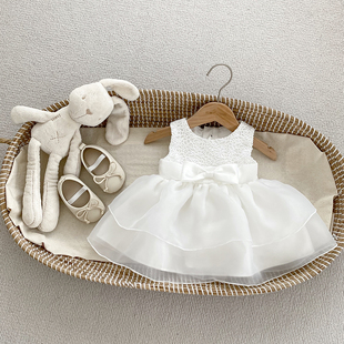 女宝宝公主裙婴儿满月百天1周岁礼服裙女童连衣裙洋气小童裙子2白