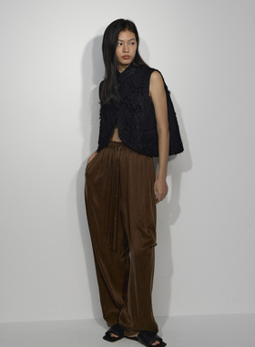 UNCHATFGRIS 24SS 侧捏褶休闲裤