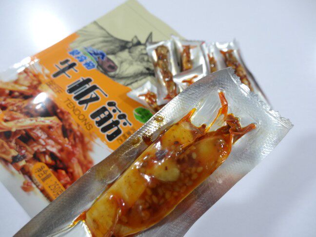 内蒙特产美食 蒙高勒牛板筋 香辣味 烧烤味 250克 满2包邮