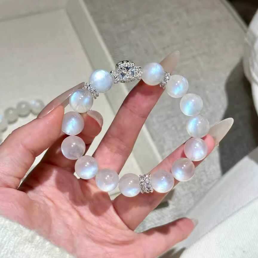 新款唯美白月光手串人造蓝光白月光石水晶手链海蓝宝石招财招桃花