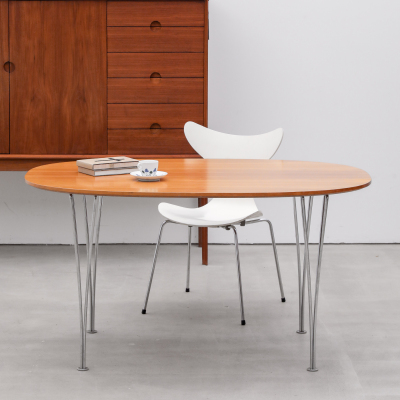 coznap 中古 | 丹麦产 Arne Jacobsen设计 超椭圆餐桌 木色 135cm