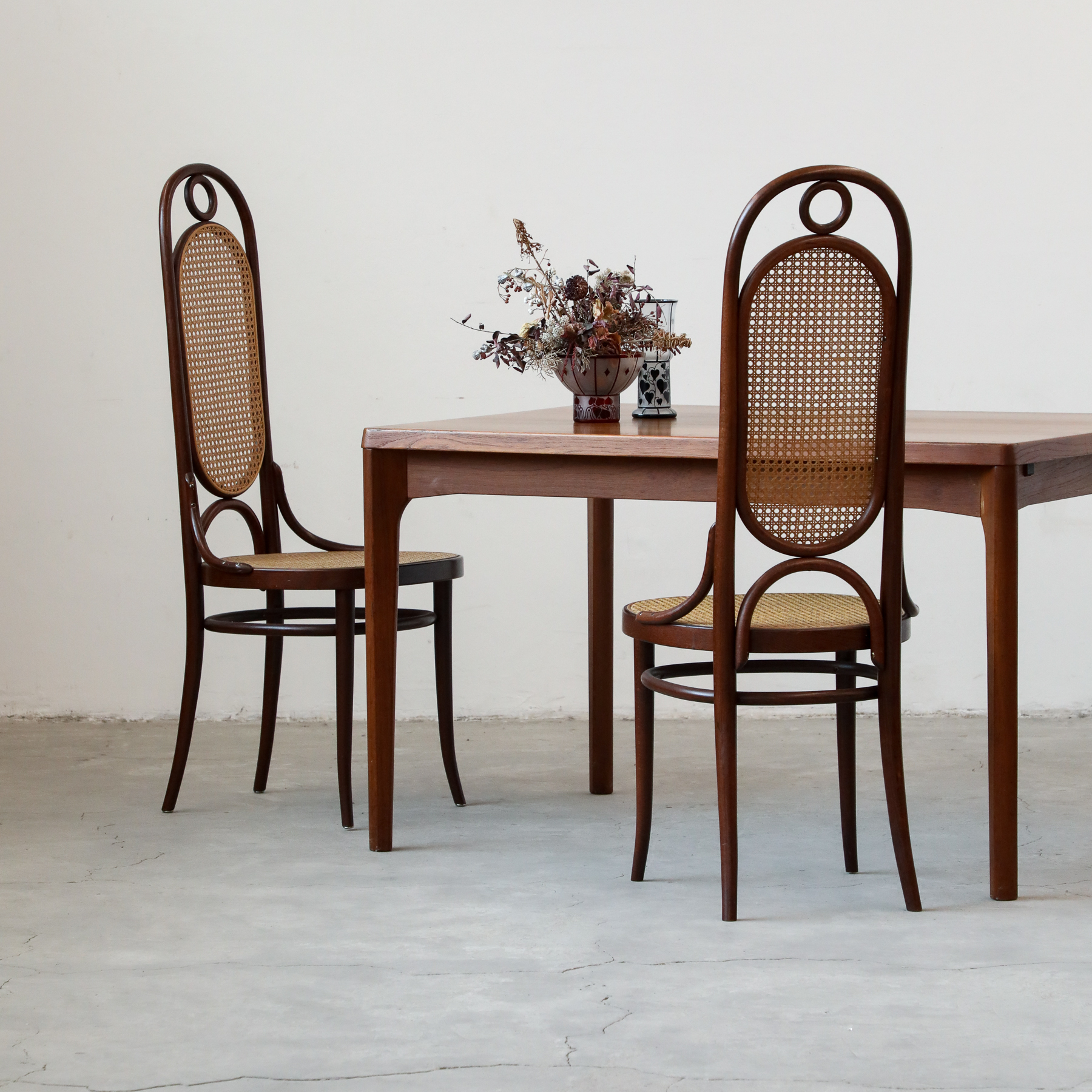 cozanp 中古｜捷克产 Michael Thonet 设计 17号 藤编餐椅 高背