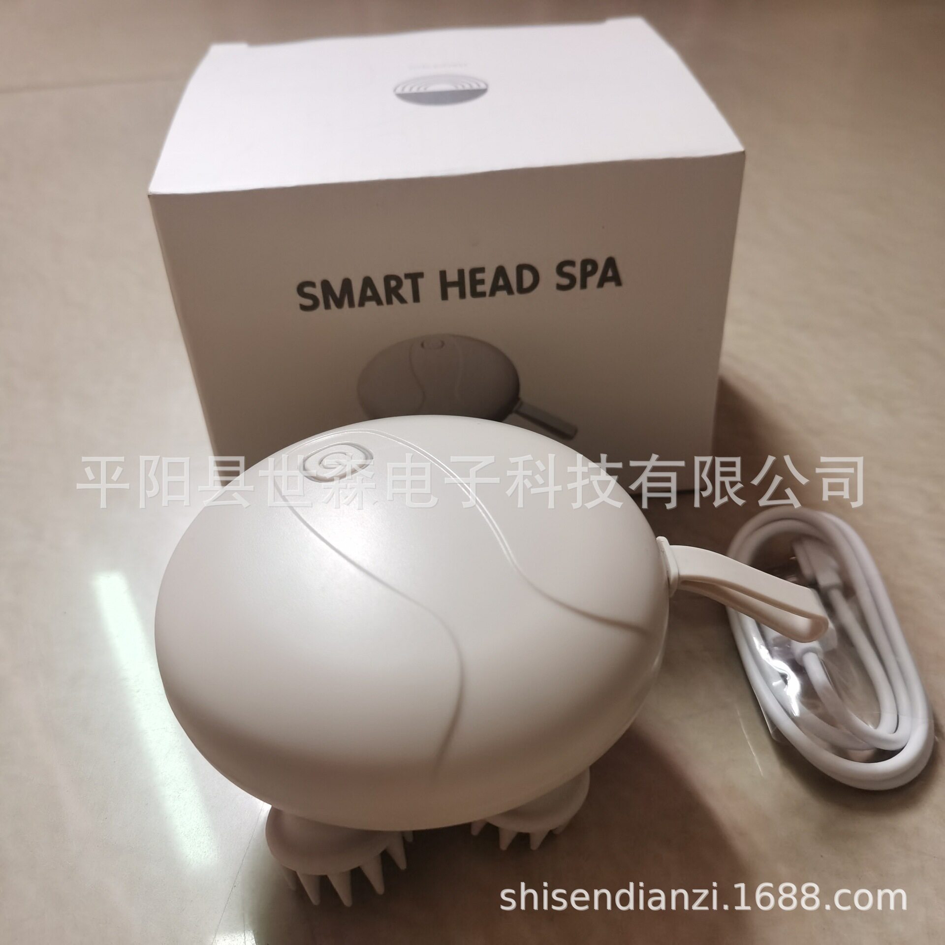跨境新品迷你头部按摩器 头皮按摩仪电动八爪鱼头部SPA轻松按摩爪