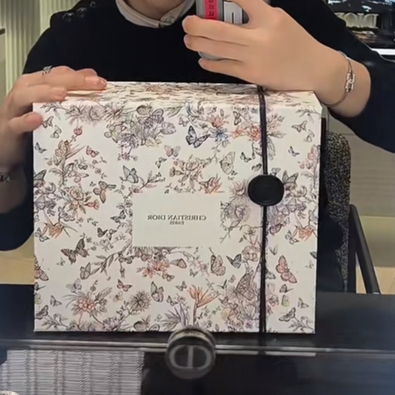 in stock Dior/Dior Spring New Butterfly Gift Box Perfume Aromatherapy Body Cream Gift Box