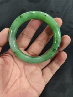 和田碧玉手镯老料乌兰海手镯圆条手镯无裂无纹59圈口