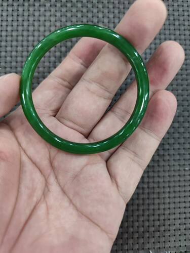 碧玉手镯52mm碧玉手镯碧玉菠菜绿手镯碧玉手镯