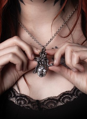 Alchemy暗黑哥特P982 Mystic Moon Cat神秘月亮猫复古月光石项链