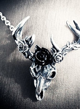 英国A牌雄鹿黑玫瑰复古精灵项链