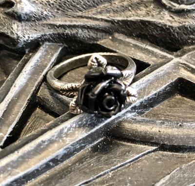 英国A牌正品爱的象征黑玫瑰戒指