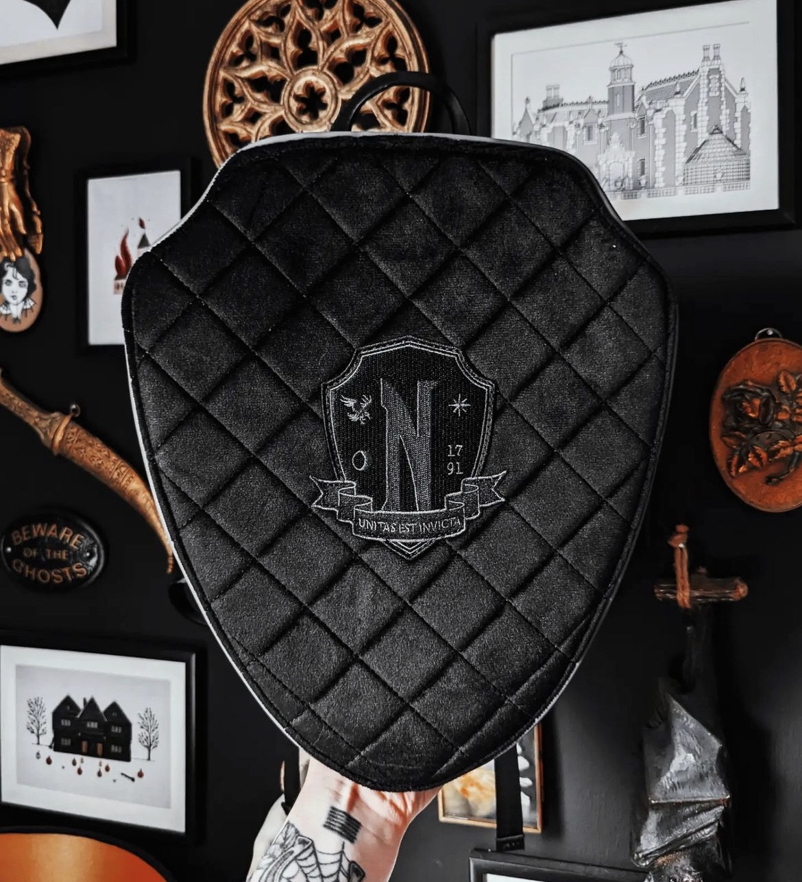 KILLSTAR暗黑哥特NOT FRIENDS MATERIAL亚当斯一家丝绒双肩背包