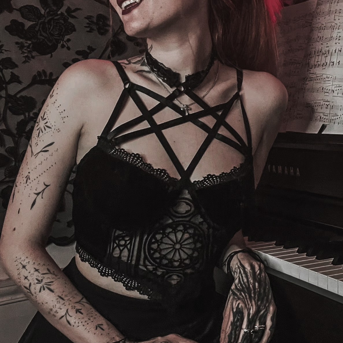 RESTYLE暗黑哥特丝绒吊带