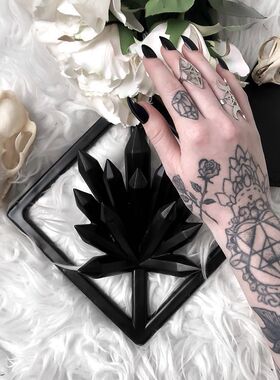 KILLSTAR暗黑哥特Crystal Wall Hanger黑水晶吸血鬼篝火墙壁挂钩