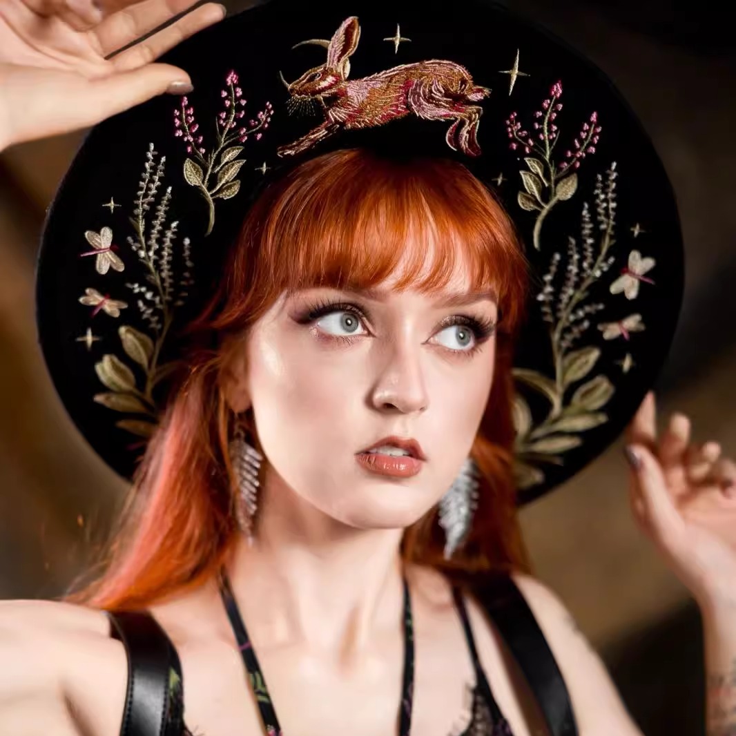 东欧RESTYLE波兰HARE MOON哥特暗黑刺绣草药月下玉兔宽檐礼帽子