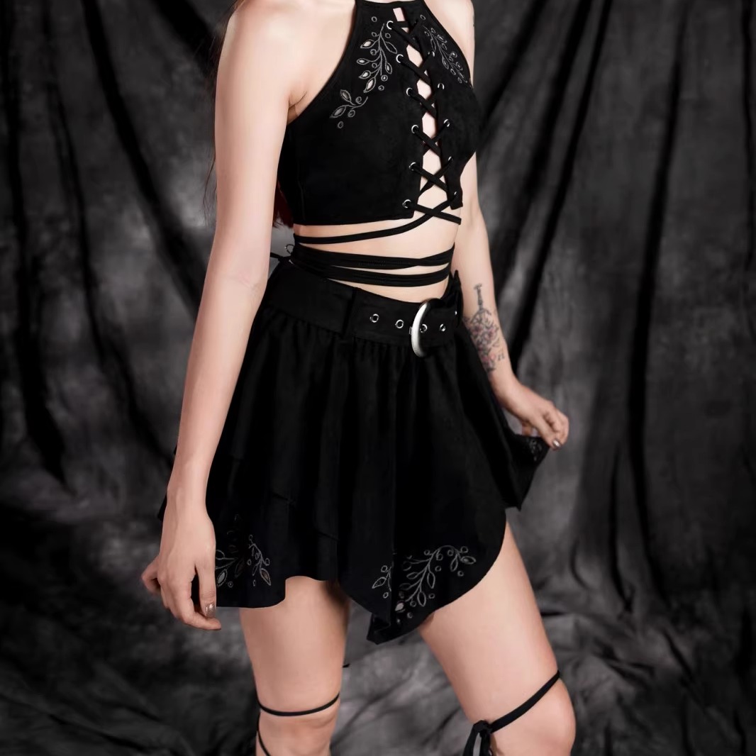 东欧RESTYLE暗黑哥特亚文化PERSIPHONE女巫风不规则刺绣镂空短裙