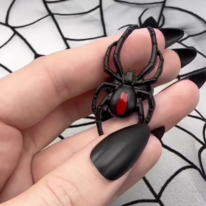 KREEPSVILLE666黑寡妇蜘蛛戒指