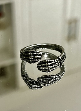 英国Alchemy Gothic R243 LAST EMBRACE最后的拥抱骷髅哥特戒指