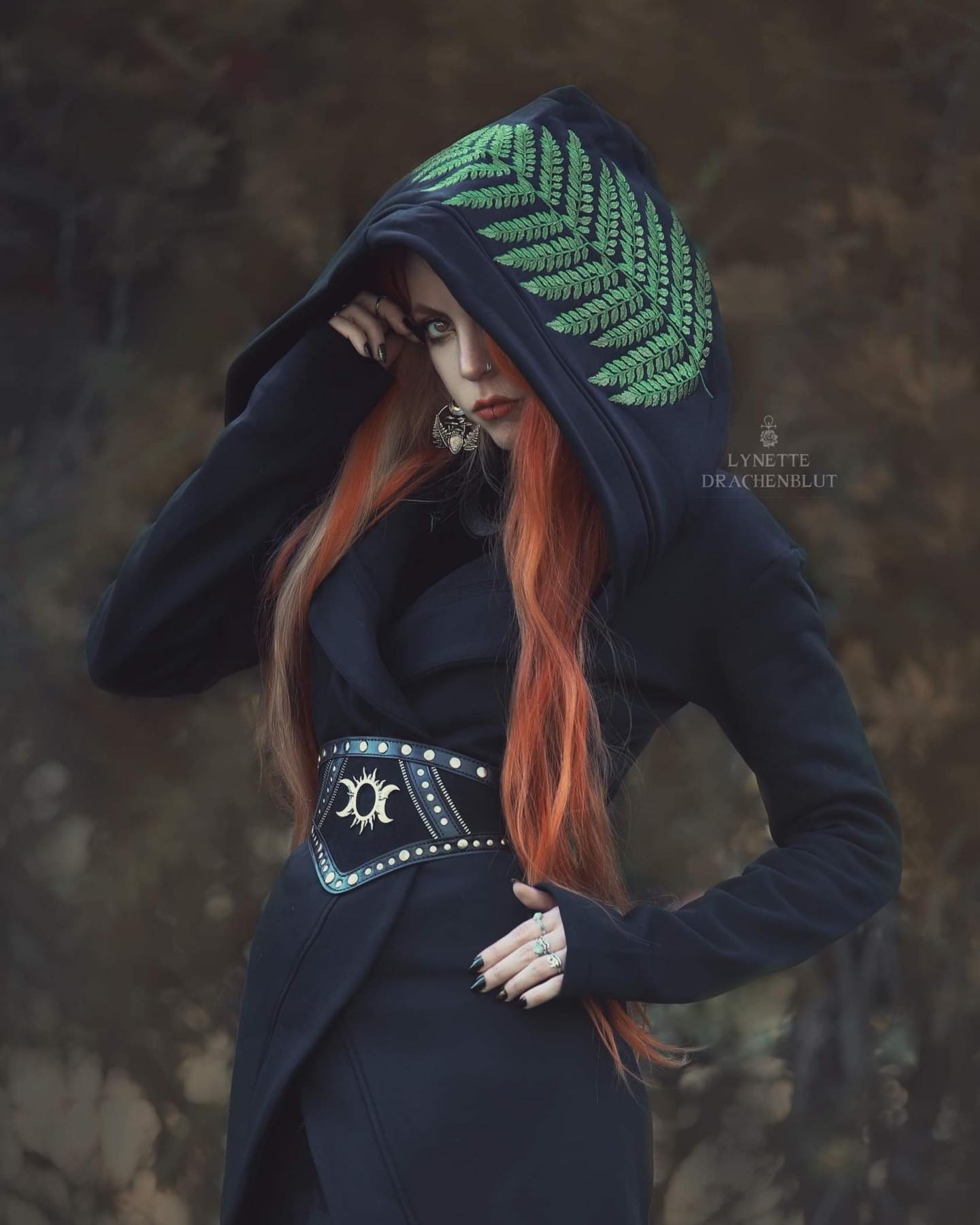 东欧哥特深林连帽大衣外套