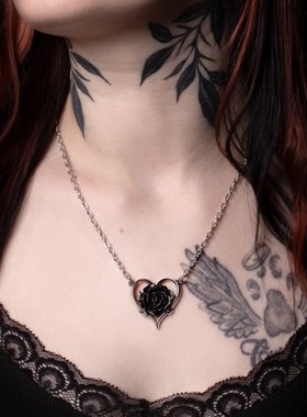Alchemy暗黑哥特心形黑玫瑰项链