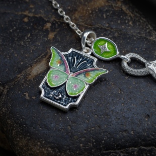 身境饰物||春夜||原创设计 高温珐琅 足银蝴蝶吊坠 蝴蝶展览