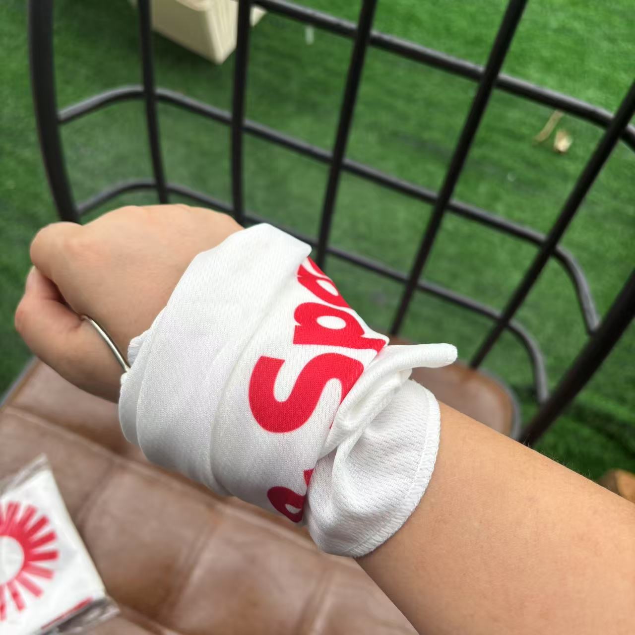 带挂扣运动巾冷感运动毛巾 男女健身跑步擦汗巾冰凉巾手腕巾L50