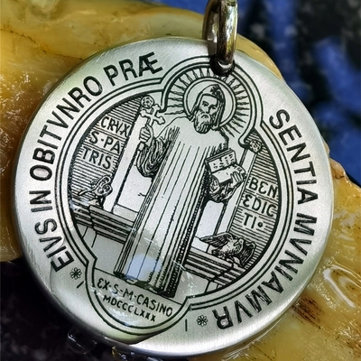 圣本笃钛合金吊坠十字架圣牌定制