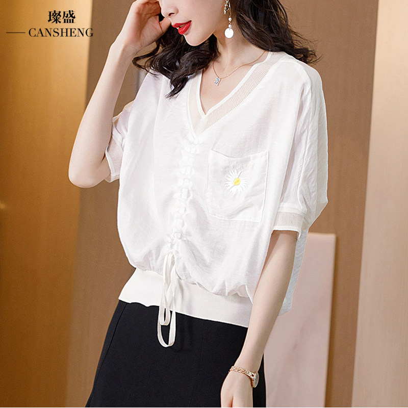 大码雪纺衫女胖mm遮肚上衣韩版抽绳短款镂空高档小衫衣2020年新款