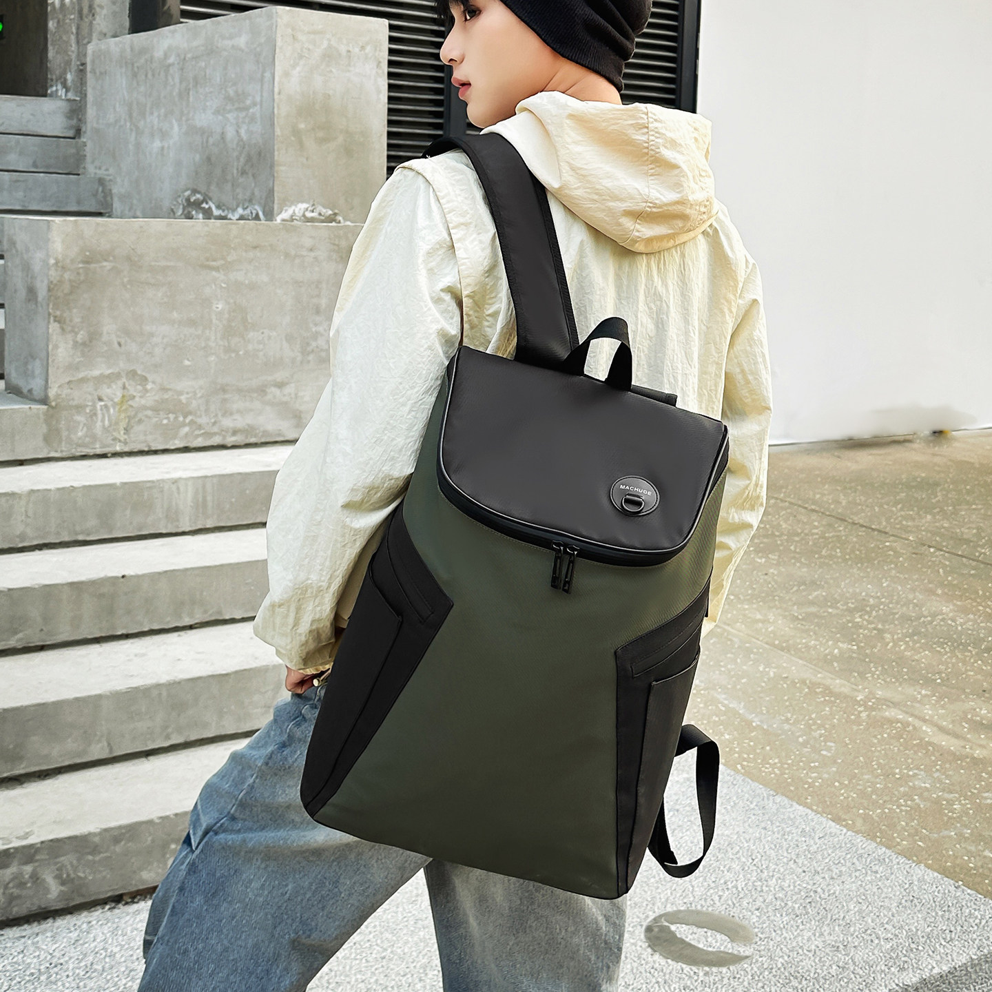 时尚撞色双肩背包男女大容量轻便旅行包通勤休闲包运动户外背包,箱包皮具/热销女包/男包,双肩背包,淘宝优惠券,粉丝福利购,淘宝优惠卷