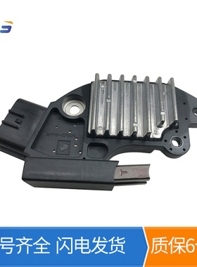 适用于长安之星4500CM10 12V70AJFZ1714长安星光汽车发电机调节器