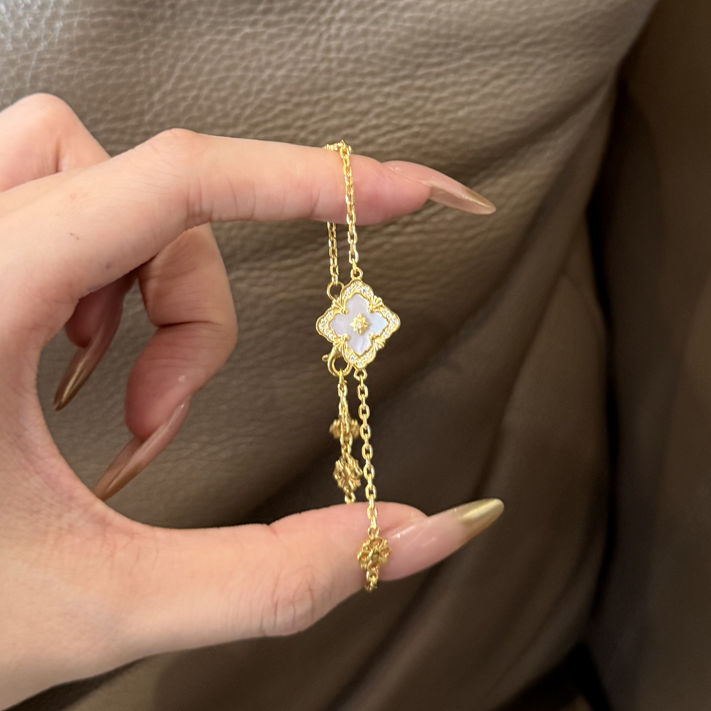 古法足金999水贝黄金布契满钻单片手链（白）新款2025送礼送女友