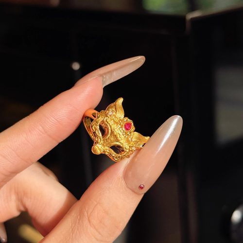 足金999镶嵌钻石红宝石狐狸戒指