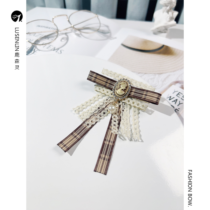 鹿森灵学生棕色蝴蝶结领结