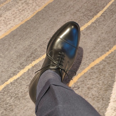 葡萄牙Carlos Santos天鹅颈三接头牛津Swan系带圆头黑色商务男鞋