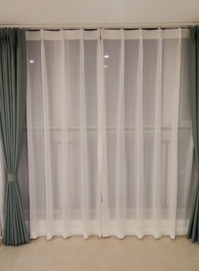 现代简约纯色窗帘布成品全遮光打孔挂钩式卧室飘窗短帘小窗户