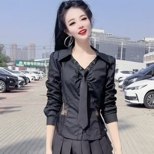 新款 衬衫 气质蕾丝拼接褶皱收腰修身 短款 显瘦百搭V领长袖 2025秋季