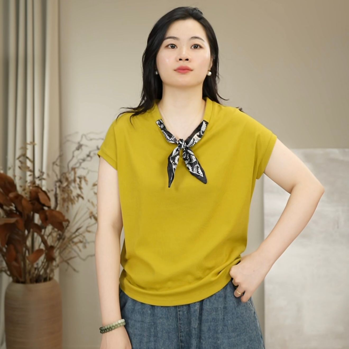 法式气质小飞袖丝巾绑带T恤女 2025夏季新款时尚休闲宽松显瘦上衣