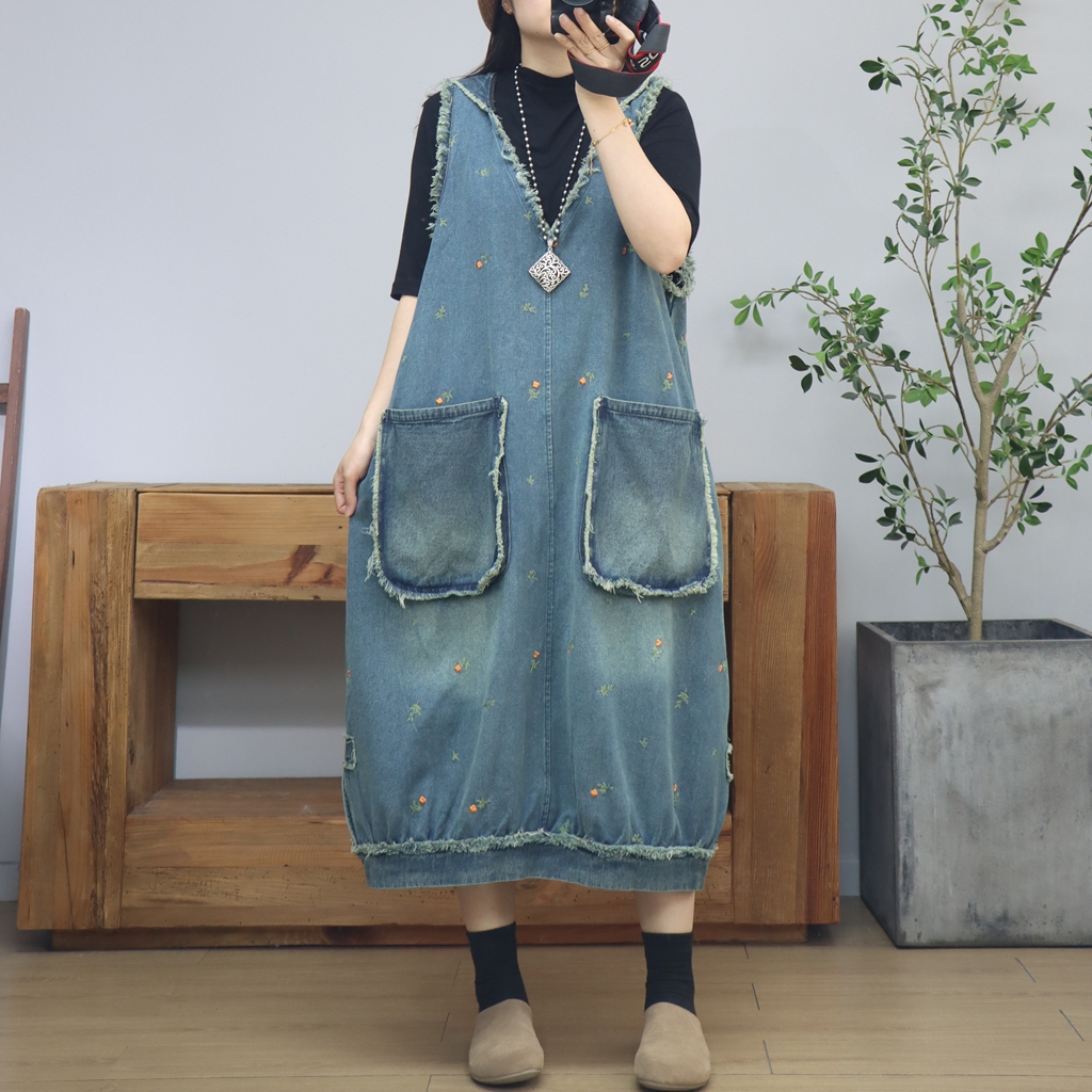 刺绣牛仔V领连帽背心裙女 宽松大口袋洋气显瘦减龄波点印花连衣裙
