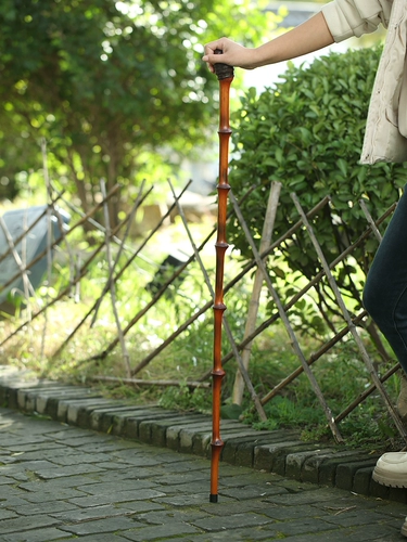 Большой лак -бамбуковый корневой костыль, поднимающий анти -ккидские слухи, слухи о пожилые люди, походы мангостины, бамбуковая трость