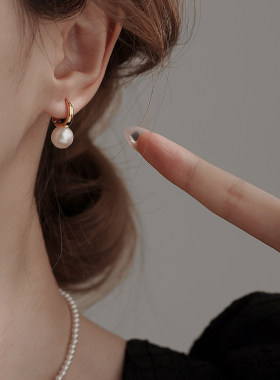 巴黎【设计师】淡水天然珍珠耳环女纯银轻奢耳扣耳钉2026新款耳饰
