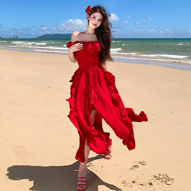 海边度假裙旅游裙红色一字肩连衣裙显白小众设计感荷叶边长裙子