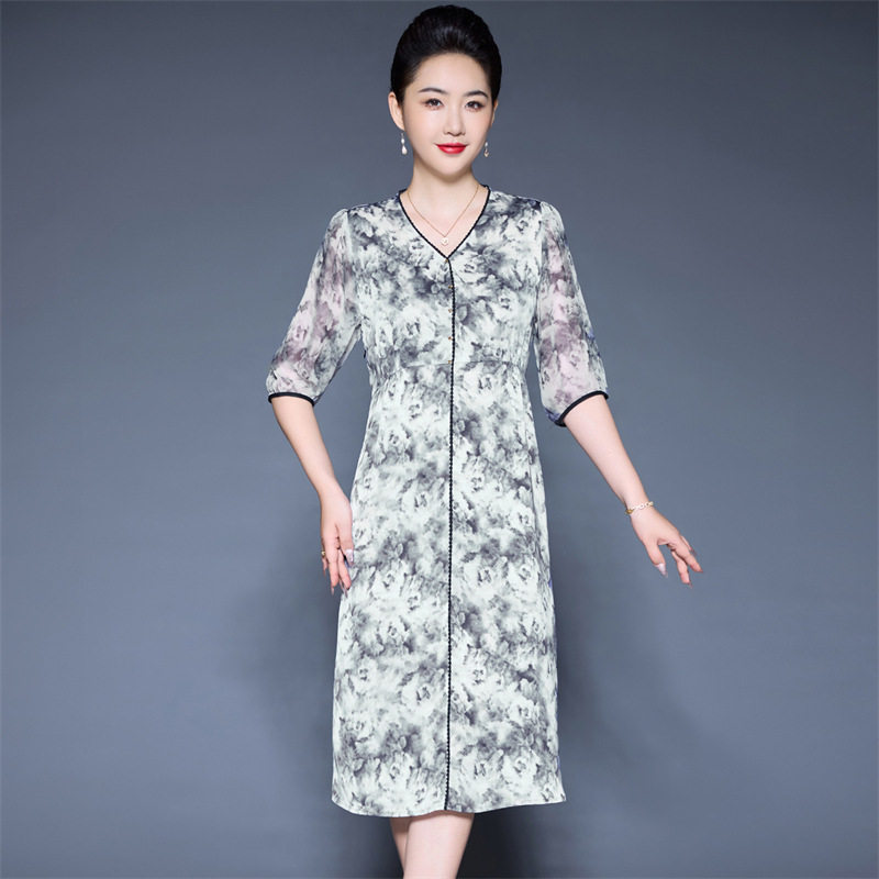 潮唯品会特卖清仓特价处理断码真丝桑蚕丝短袖连衣裙女装品牌正品