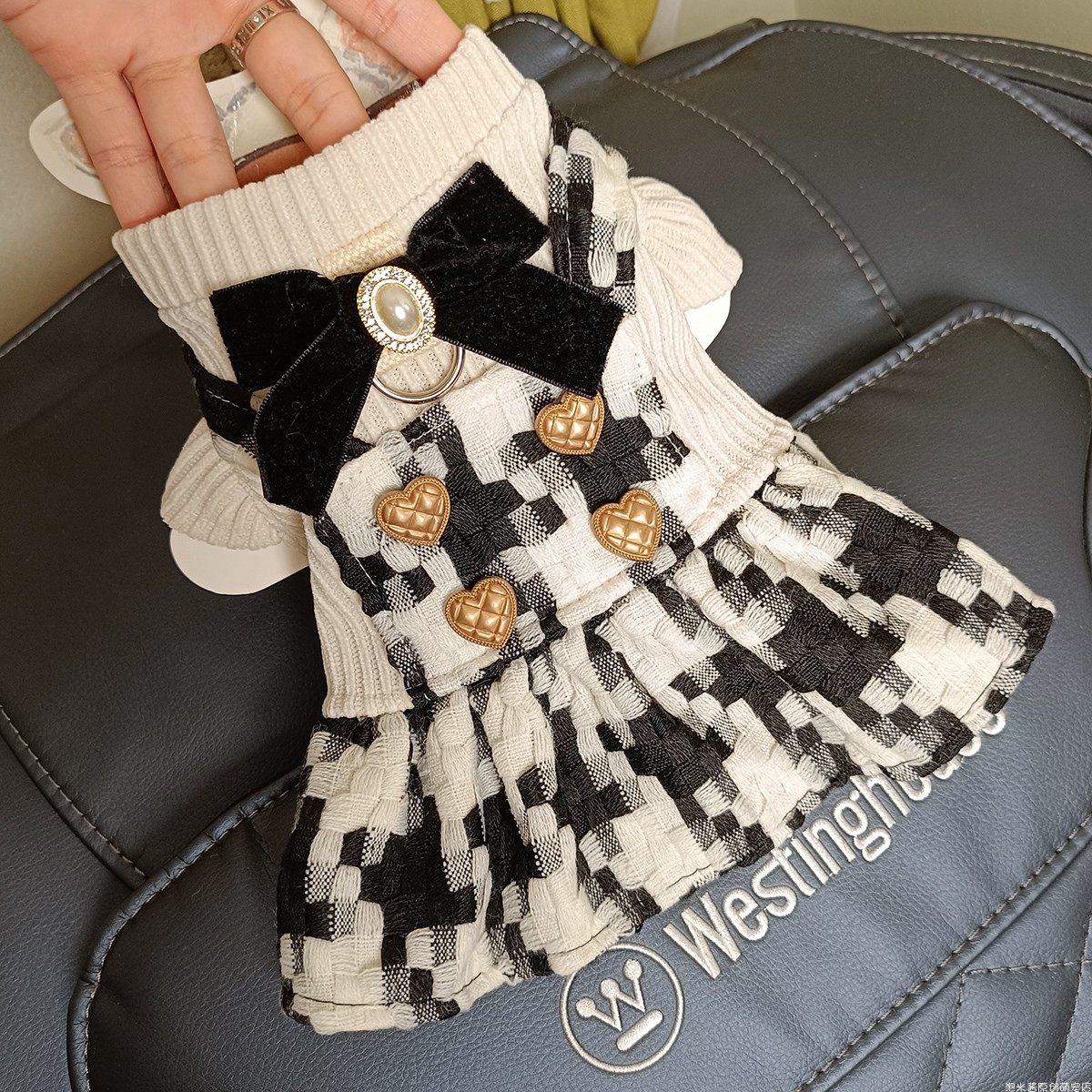 泡米酱爱心香风黑白宠物衣服狗裙子泰迪比熊猫咪约克夏秋冬公主裙