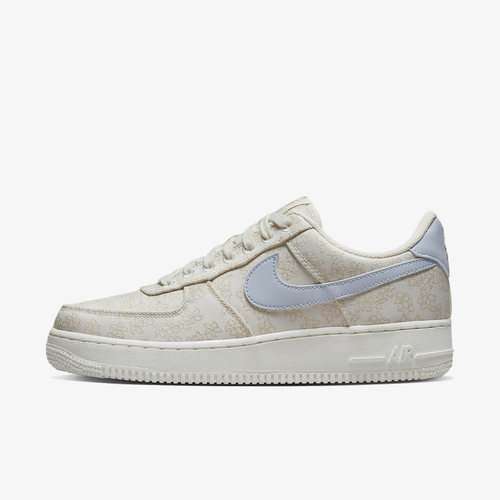 Nike/耐克正品Air Force 1女子运动休闲低帮板鞋DR6402-900