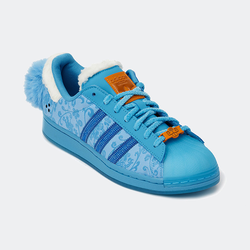 阿迪达斯正品男女通用板鞋