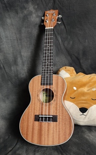 C132M 初学者 24寸全桃花芯尤克里里 芬莱旗下Joker品牌